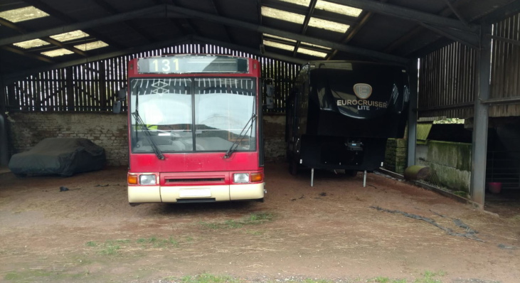Caravan, vehicle & motorhone storage at Norwood Farm, Mansfield